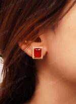 Studd Square Shape Pearl Earing-Red1P